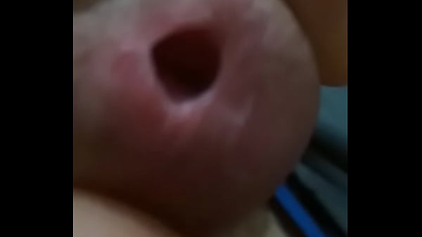 Le ped&iacute; a mi amigo un video de su verga