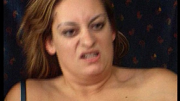 Daniela Nanou in Deutsche Nymphos