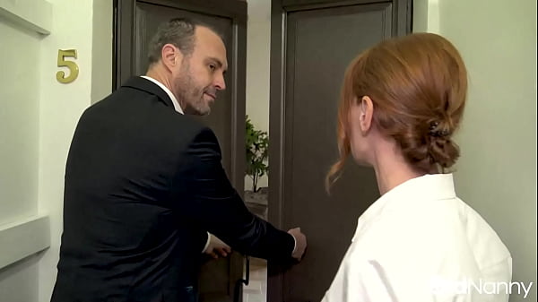 Horny Hotelier With A Tattooed Mature MILF - AGEDLOVE