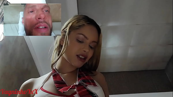 Ela &eacute; ninfoman&iacute;aca insaci&aacute;vel e me quer toda hora, sempre com surpresas a filha do meu patr&atilde;o adora dar o cuzinho e levar gozada dentro. Vivian Lola e Vagninho