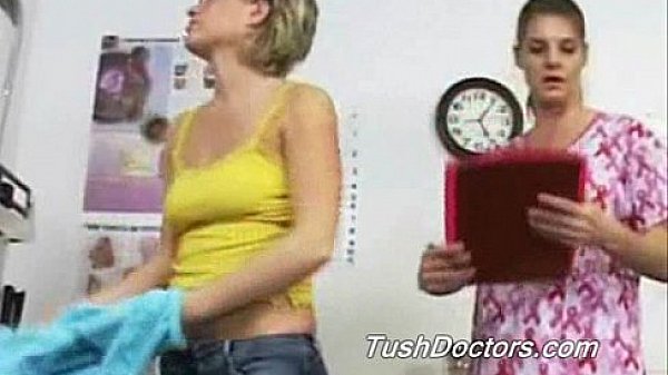 Catrina sees her Doctor for full lesbian gyno exam