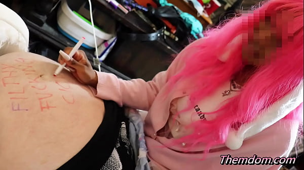 Ebony Goddess Facesitting Her Cuck