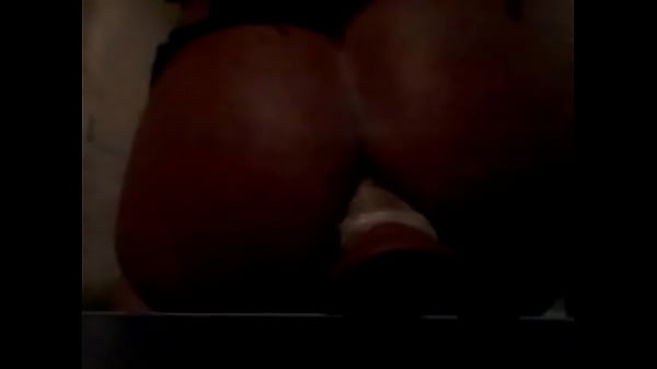 Gay afeminado tomando pica