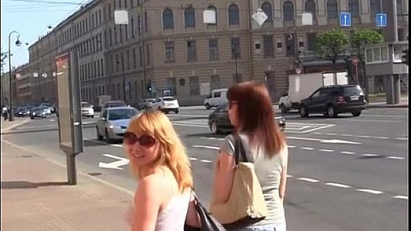 Hot outdoor fuck and squirt