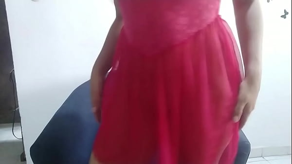 Arabian mommy squirting her big fat pussy to orgasms on webcams in hijab 