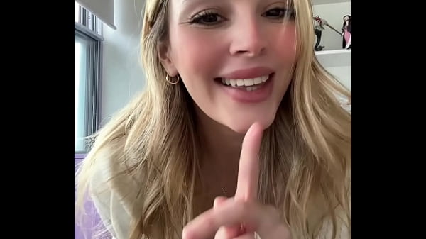 Yus Lopez rubia hermosa culona  