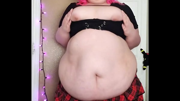 Hairy BBW isn't Wearing Panties