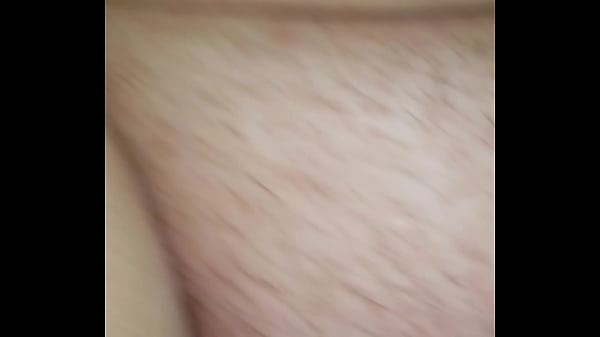 Fat pretty pussy gushing