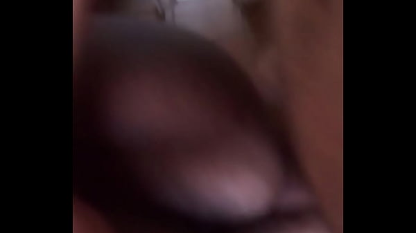 Morena gostosa traindo marido  