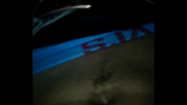 Moreno maduro hetero caliente enga&ntilde;ado le encanta que le mamen su rica verga negra hasta que se venga 