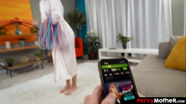 Mommy Bounces her Pussy on Stepson's Dick before the Festival