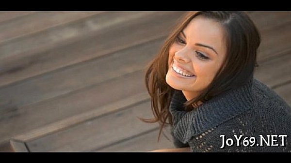 Solo hotty inserts toy in pussy