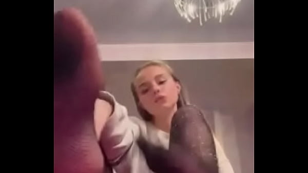 ступни в колготках 11