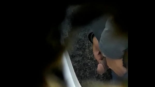 Espiando banheiro cwb  