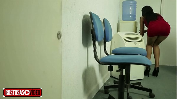 FLAGRANTE SECRET&Aacute;RIA MOSTRA BUCETA 