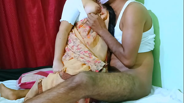 Dever ne mote lund se meri chut me cream bhar di chod chod kar