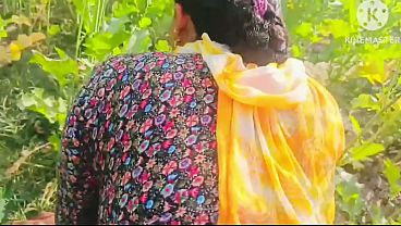 Desi Village girl tight pussy fuck in jungle, Beautiful indian desi Village girl sex in jungle