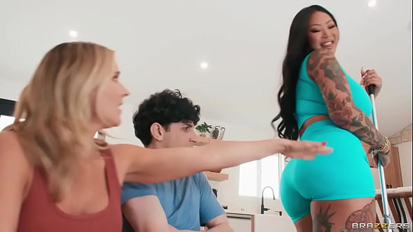 Wanting Your Stepmom's / Brazzers/ Enter XVPROMO