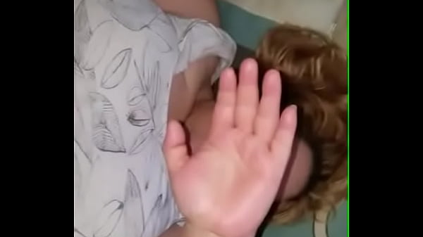 Essa gostosa da a buceta quando o marido n&atilde;o est&aacute;