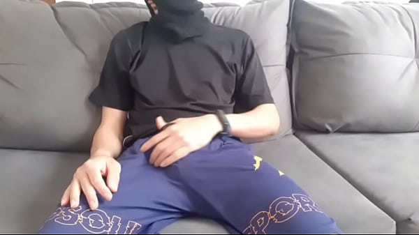 Batenho punheta de m&aacute;scara