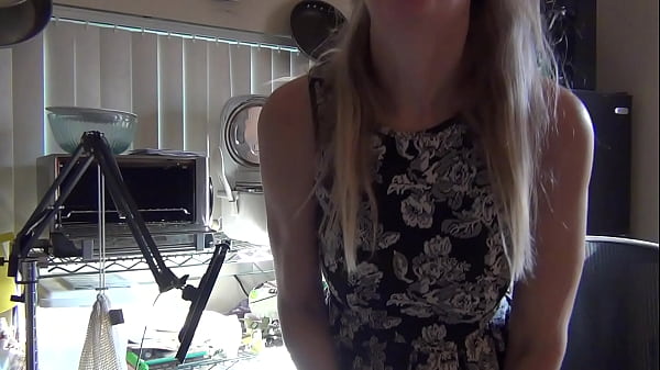 Jamie Foster shows You Natural Boobs  