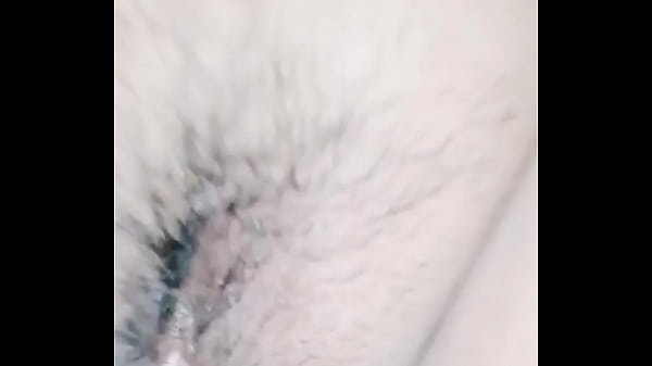 Amigo de mi esposa se la coje  