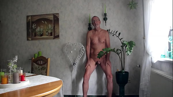 Nudeboy is wanking 323 