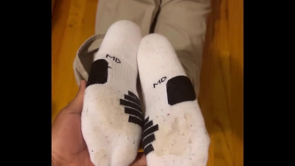 Imagine the smell from the dirty socks ?- kinkydannyxxx #malefeet #guysfeet #gayfootfetish #gayfeet 