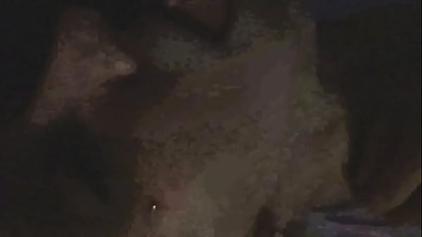 Hottie can give head!