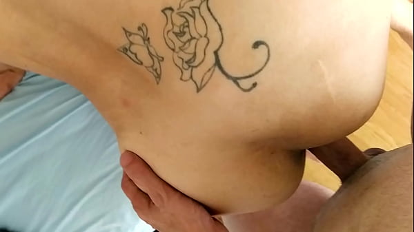 POV Sexo con la mu&ntilde;equita a cuatro, buena follada