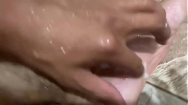 Melhor ejacula&ccedil;&atilde;o nos p&eacute;s