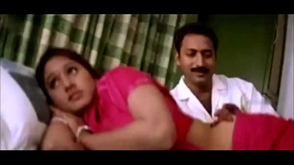 indian mallu girl showing boobs aunty cleavage chut ungli pussy bhabhi cleavage boobs big
