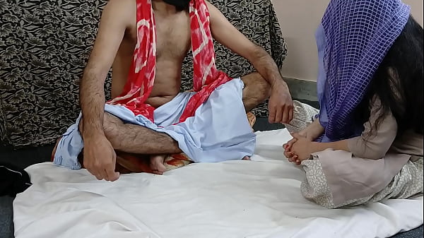 Punjabi Ma ko Tantrik Baba Ne Pela  