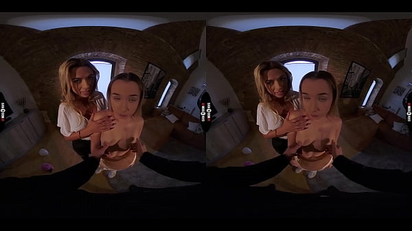 DARK ROOM VR - Cake Face 