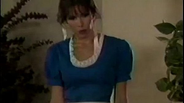 Viens ici et l&egrave;che moi la chatte