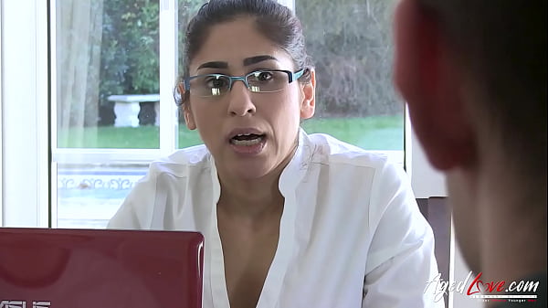 Aged Love milf mom enjoy the striptease from two guys