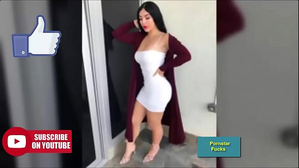 LOUISE ELLA Show Her Big Ass  