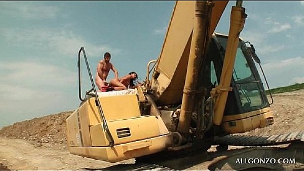 Kinky brunette sex addict ass fucked in threesome