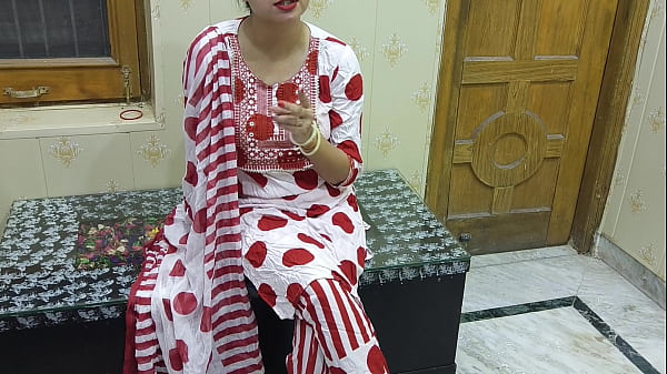 Mulkin Ne Ghar Ki Nokar babu Ke Sath Kiya Khud ka Chudai HardCore Sex Video Hindi Audio Full Musti 