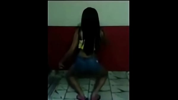 novinha safada dan&ccedil;ando funk 