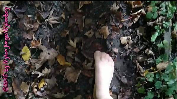 Kleiner Nylon Waldspaziergang