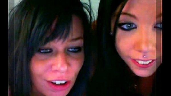 2 crazy girlfriend on webcam281128