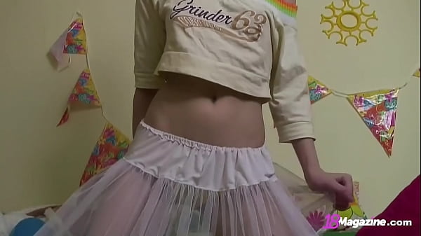 18yo Short Hair Amateur Birthday Girl Amy Days Sucks A Big Hard Dick! 