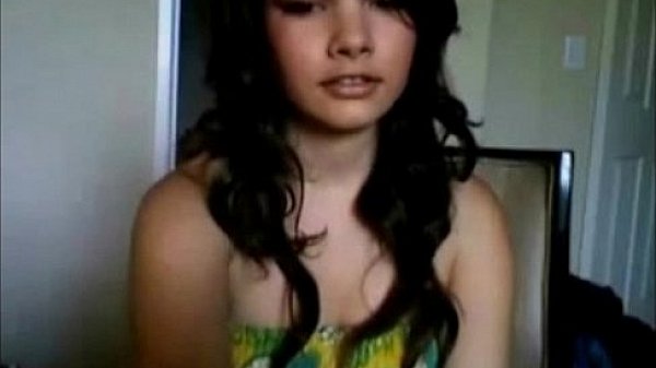 Cute Brunette Strips on Cam