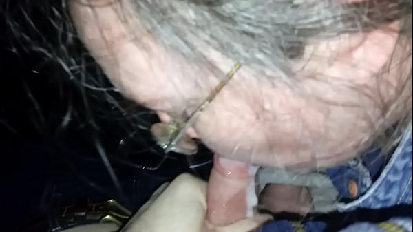 Old bitch make a me cum