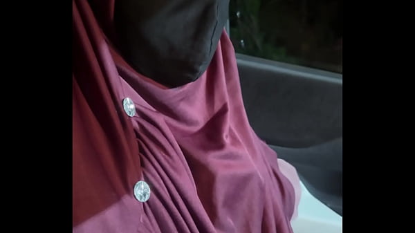 Beautiful MUSLIM HIJAB woman wants to be Pregnant Hindi Audio Sex Video