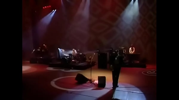 El argentino Gustavo Cerati hace eyacular l&aacute;grimas a todo el p&uacute;blico presente