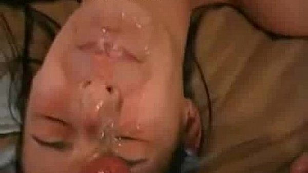 Cumshot on Pretty Brunettes Face