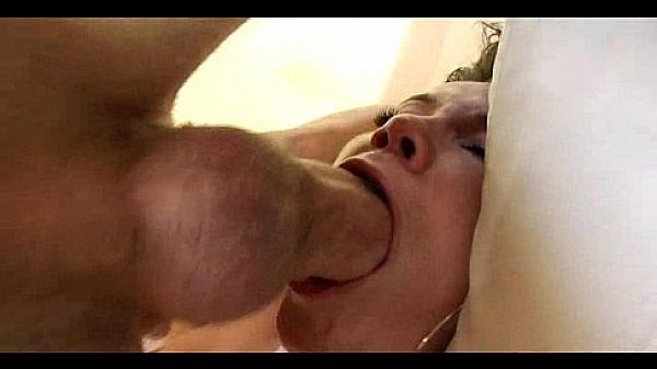 Slut gives a sloppy bj 401