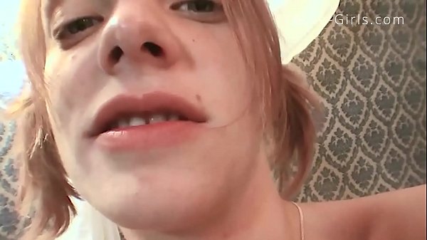 lustvolle hure m&ouml;se kriegt mini Girly camel toe lang durchgezogen